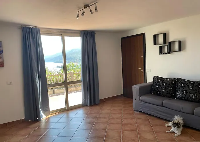 Blue Iun T1261 Appartement *